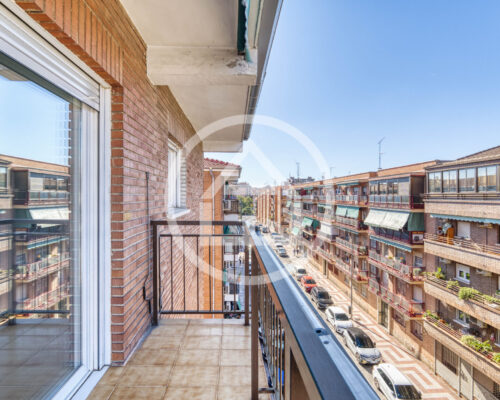 Piso en venta en Canillejas, calle San Mariano | 3 dormitorios y terraza